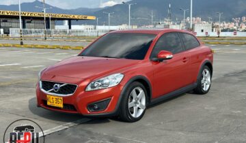 Volvo C30 T5