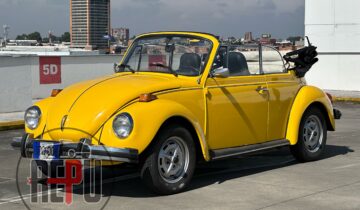 VOLKSWAGEN SUPER BEETLE CABRIOLET